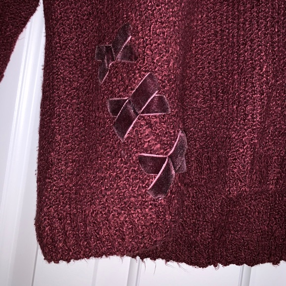 Abercrombie Kids Sweatshirt - Picture 2 of 5